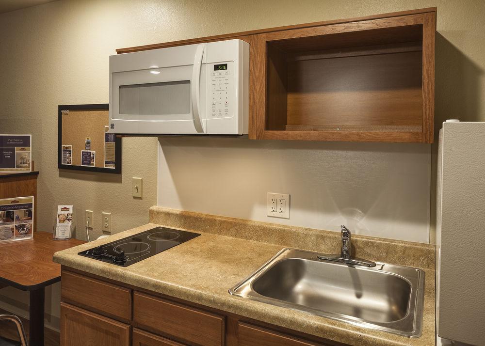 Woodspring Suites Lincoln Northeast I-80 Exterior photo