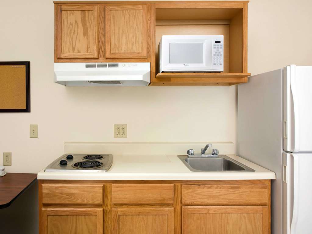 Woodspring Suites Lincoln Northeast I-80 Room photo